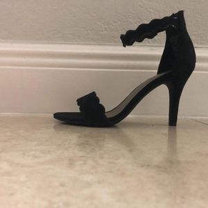 Black 6m worthington stiletto high heels